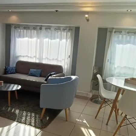 Close To The 公寓 *